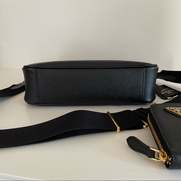 Prada Re-Edition 2005 Saffiano - Picture 9 of 12